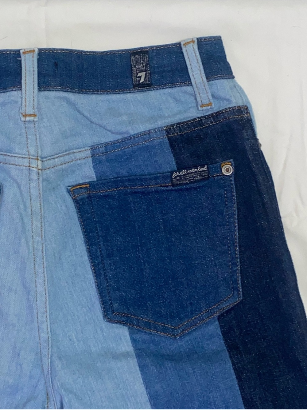 7 For All Mankind Patched Ali Crop Flare Jeans - Picture 4 of 7